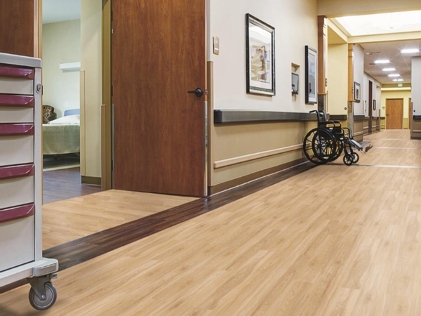 plancher commercial de lvt