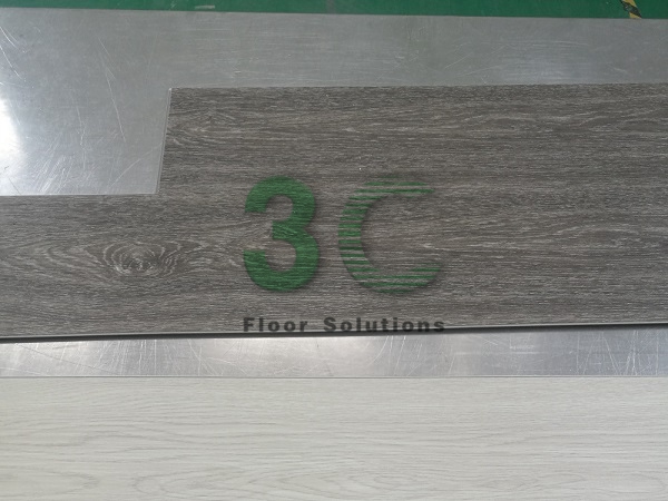 Drop click SPC vinyl flooring